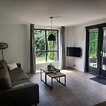 Heerlijk Huys, Vakantievilla Met Prive Tuin Ewijk