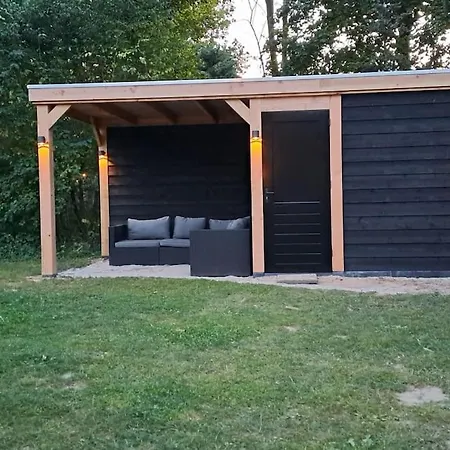 Heerlijk Huys, Vakantievilla Met Prive Tuin *