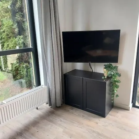 Heerlijk Huys, Vakantievilla Met Prive Tuin Ewijk