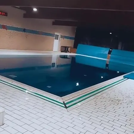 Heerlijk Huys, Vakantievilla Met Prive Tuin 別荘 Ewijk