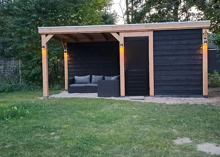 Heerlijk Huys, Vakantievilla Met Prive Tuin *